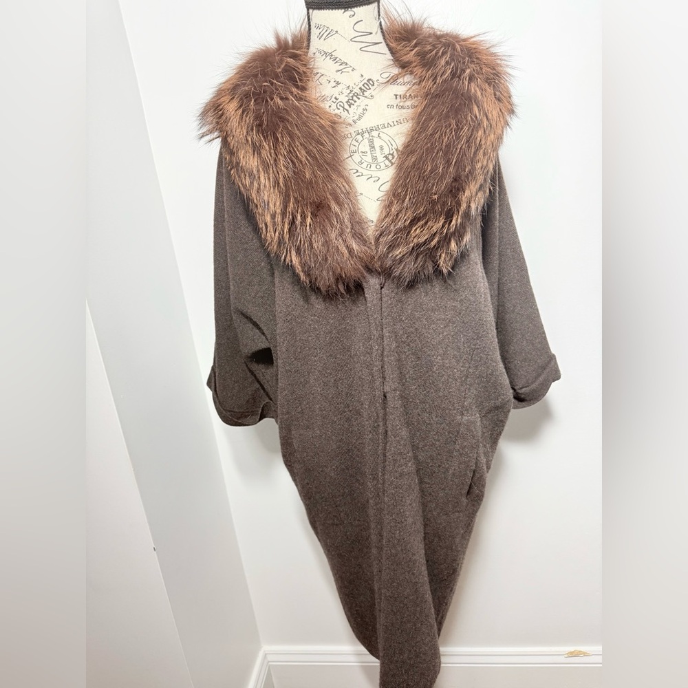 Neiman Marcus 100% Cashmere Long Coat Real Fox Fur Collar Quiet Luxury Winter